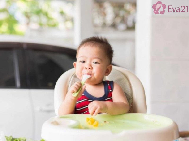 Những mẹo giúp cho trẻ nhỏ thích những bữa ăn dặm