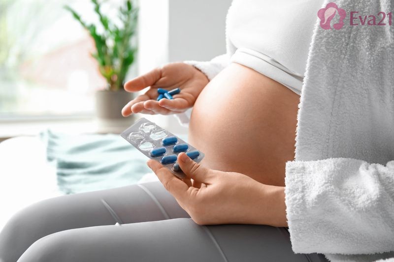 Theo dõi ý tế và bổ sung những loại dưỡng chất cần thiết cho mẹ bầu